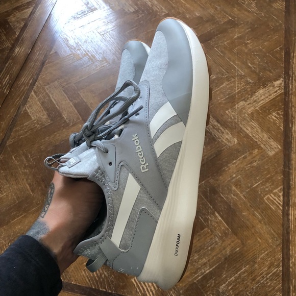 Reebok Running Shoes - Picture 6 of 9